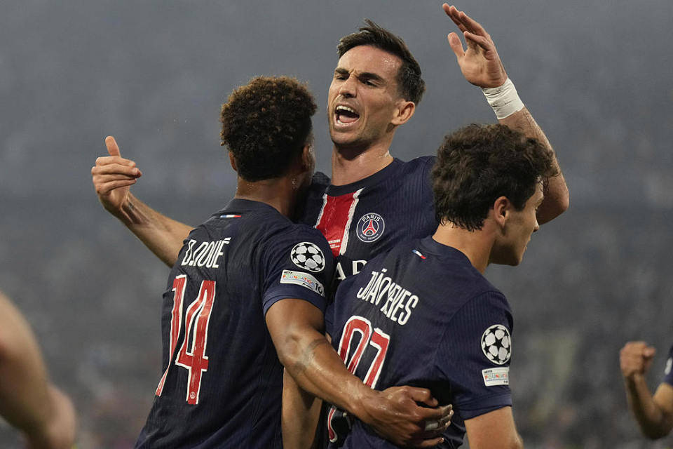 星空娱乐 -清晨国王杯传出新动向，巴黎圣日耳曼远射贴柱，管理层表态：信心回归，数据趋势出现新变化(巴黎圣日耳曼对阵蒙彼利埃)