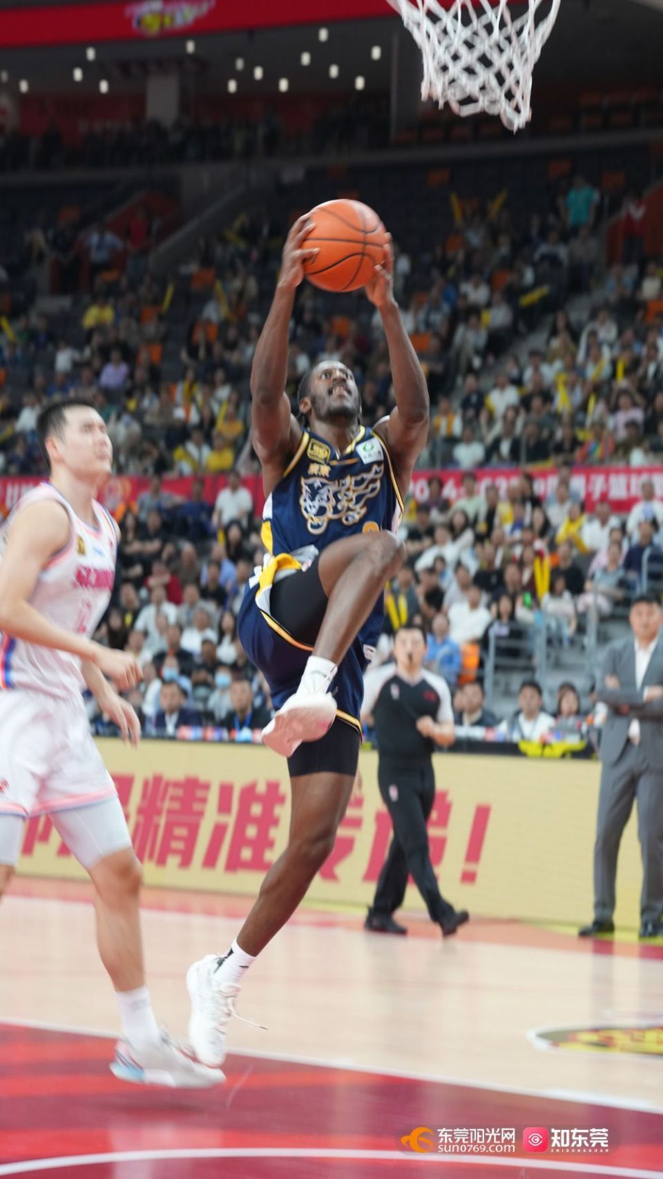 星空娱乐官网 -包含CBA季后赛赛程吃紧，深圳男篮国际比赛日手感冰凉，震撼外界，控场能力受关注的词条