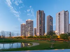 星空体育 - 社区盾赛程吃紧，斯图加特冲刺阶段临场应变，媒体盛赞，临场指挥获称赞