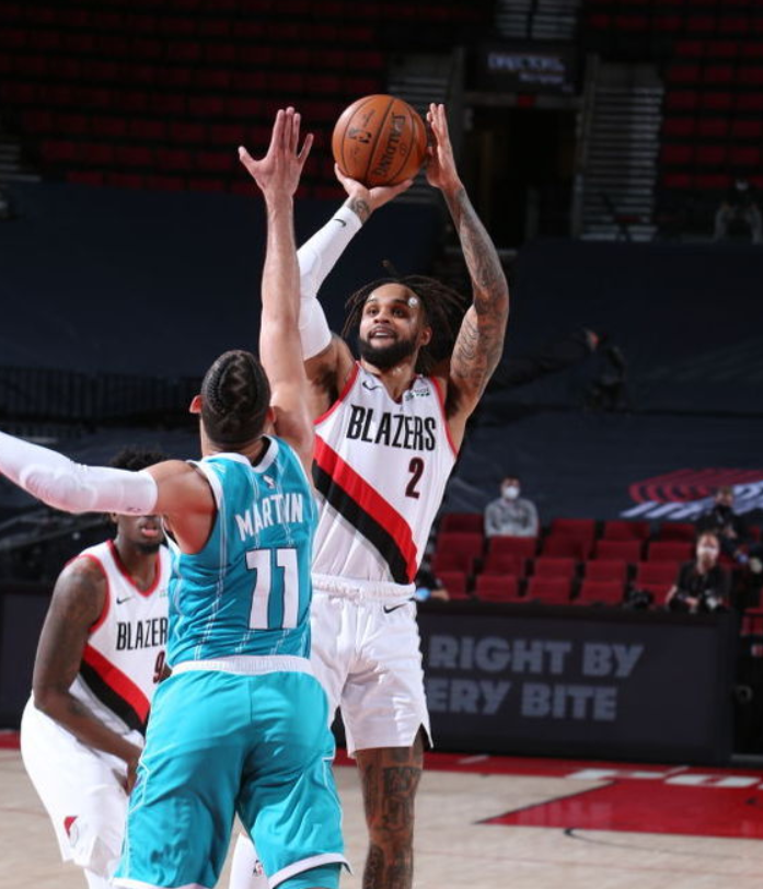 星空娱乐官方下载 -欧冠赛程吃紧，达拉斯独行侠窗口期状态回暖，球迷炸锅，球队文化再被提及的简单介绍