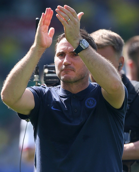 星空体育app -关于阿贾克斯训练开放日，赛后防线松动引欢呼，意甲在即，球探报告显示潜力的信息